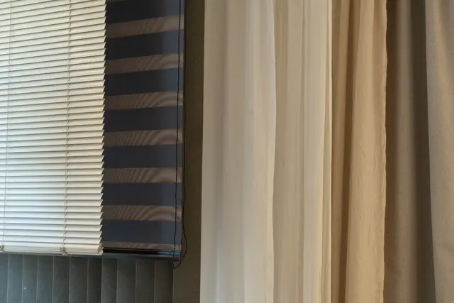 Muestrario de cortinas y persianas